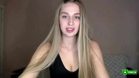 Snapshot of femkedejager chatting on 05-29-26, 08:40 Femke online show from 05-29-26, 08:40