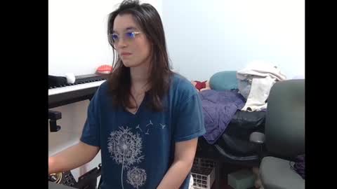 Snapshot of feralasf chatting on 12-03-24, 05:31 FE fee online show from 12-03-24, 05:31