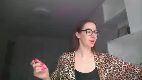 Snapshot of feraliss chatting on 04-05-26, 01:52 feraliss online show from 04-05-26, 01:52