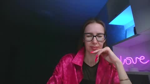 Snapshot of feraliss chatting on 04-11-26, 03:49 feraliss online show from 04-11-26, 03:49