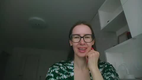 Snapshot of feraliss chatting on 04-12-26, 09:58 feraliss online show from 04-12-26, 09:58