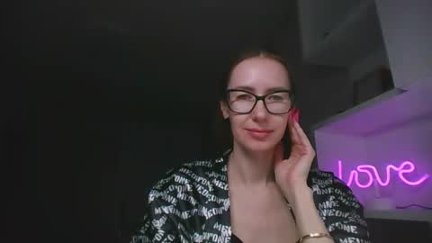 Snapshot of feraliss chatting on 04-12-26, 10:04 feraliss online show from 04-12-26, 10:04