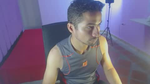 fermingomez1 online show from 02-08-26, 12:03