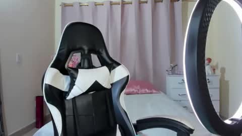 fernanda_151 online show from 02-15-26, 02:30