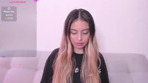 fernanda  online show from 05-11-26, 04:04