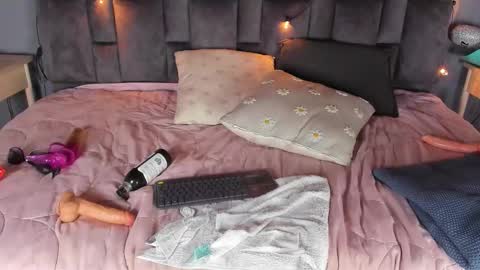 FERNANDA BROWN  online show from 03-08-26, 02:04