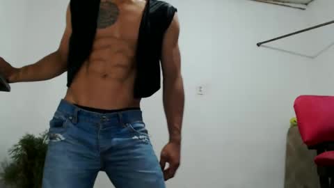 fernandez_latinblack online show from 12-02-24, 01:14
