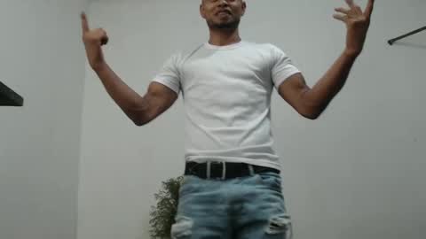 fernandez_latinblack online show from 01-06-25, 12:27