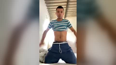 Snapshot of fernandoluisaguasaguas chatting on 07-12-26, 05:48 fernandoluisaguasaguas online show from 07-12-26, 05:48
