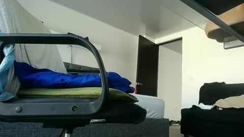 Snapshot of fernandoquindiano chatting on 01-18-25, 12:15 Samuel online show from 01-18-25, 12:15