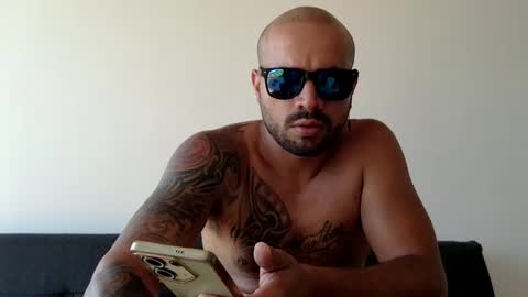 Snapshot of ferpaisa2024 chatting on 12-02-24, 06:54 insta ferxx1210 Fercho online show from 12-02-24, 06:54