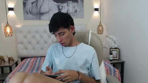 FER PHOENIX online show from 02-04-25, 03:22