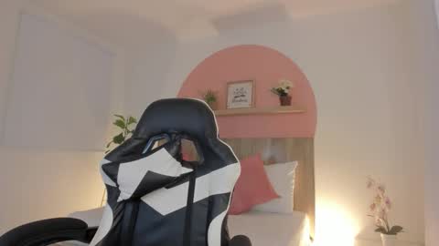 Snapshot of ferx2003 chatting on 10-31-25, 03:18 Fer online show from 10-31-25, 03:18