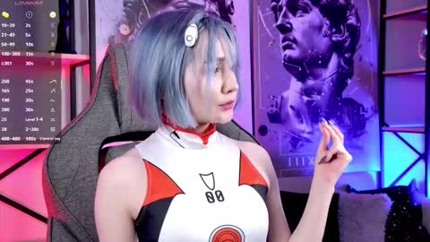 Rey online show from 12-14-25, 04:45