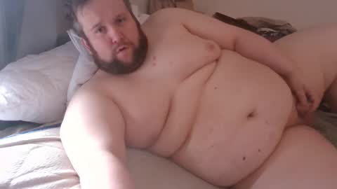 Snapshot of fettebifotze28h chatting on 06-04-26, 03:29 Cow Sow online show from 06-04-26, 03:29