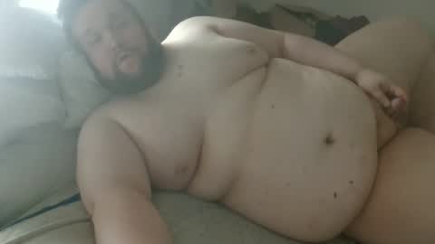 Snapshot of fettebifotze28h chatting on 06-06-26, 10:42 Cow Sow online show from 06-06-26, 10:42