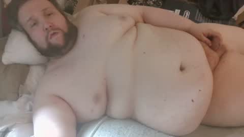 Snapshot of fettebifotze28h chatting on 07-07-26, 02:32 Cow Sow online show from 07-07-26, 02:32