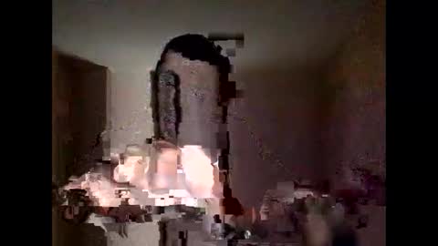 Snapshot of fffjj021 chatting on 11-30-25, 09:24 Raised in 90s online show from 11-30-25, 09:24