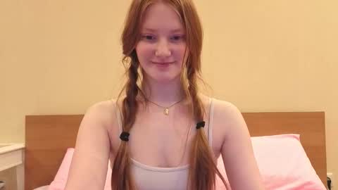 Snapshot of fiamoor chatting on 03-12-26, 06:47 Fia online show from 03-12-26, 06:47