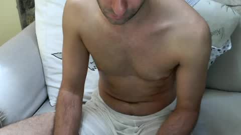 Snapshot of fidelio89 chatting on 06-18-26, 08:58 Fid online show from 06-18-26, 08:58