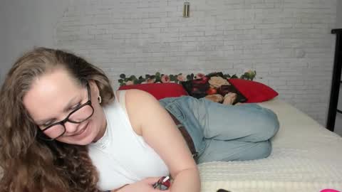 Fiery Stella online show from 12-21-25, 11:50