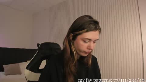 Snapshot of fieryfeline chatting on 06-25-26, 05:12 Filla online show from 06-25-26, 05:12