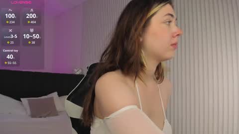 Snapshot of fieryfeline chatting on 07-02-26, 03:34 Filla online show from 07-02-26, 03:34