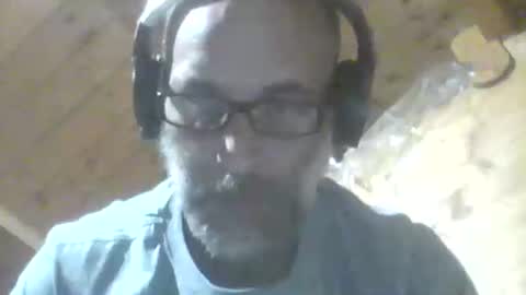 Snapshot of filip1981 chatting on 04-04-26, 04:26 filippo online show from 04-04-26, 04:26