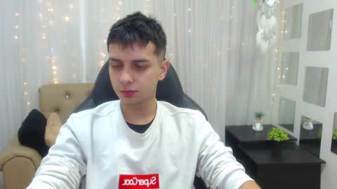 Filip David online show from 12-22-24, 12:38