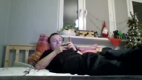 Snapshot of filipek757 chatting on 01-07-25, 10:52 filipek757 online show from 01-07-25, 10:52