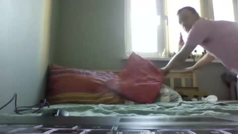 Snapshot of filipek757 chatting on 02-16-25, 02:32 filipek757 online show from 02-16-25, 02:32