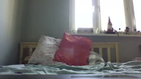 Snapshot of filipek757 chatting on 02-17-25, 12:59 filipek757 online show from 02-17-25, 12:59