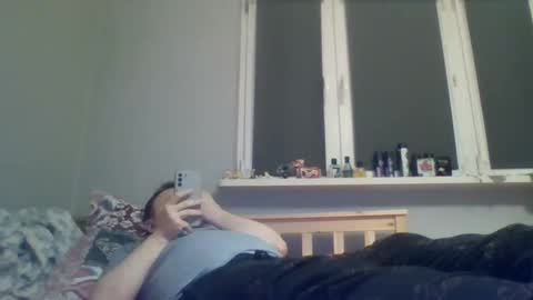 Snapshot of filipek757 chatting on 10-04-25, 10:19 filipek757 online show from 10-04-25, 10:19