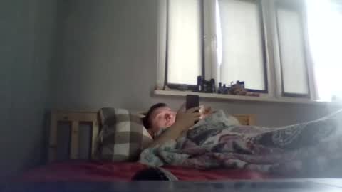 Snapshot of filipek757 chatting on 11-12-25, 09:10 filipek757 online show from 11-12-25, 09:10