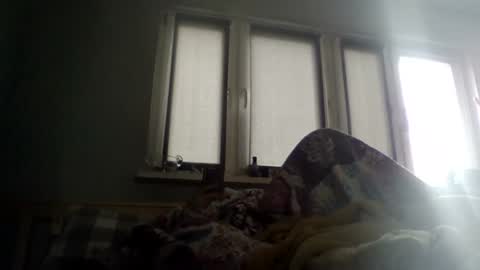 Snapshot of filipek757 chatting on 11-24-25, 08:25 filipek757 online show from 11-24-25, 08:25