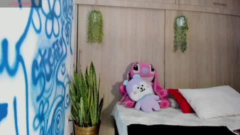 filletatouee online show from 04-06-26, 04:46