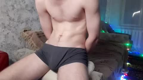 Snapshot of fillipsondon chatting on 01-26-25, 03:38 Whitechocolate online show from 01-26-25, 03:38