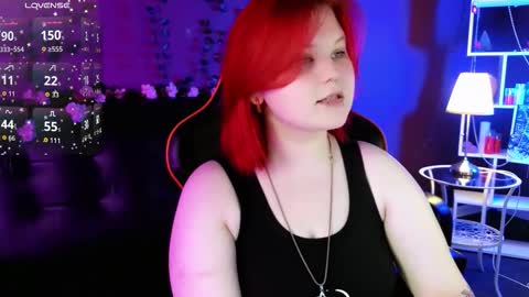 Snapshot of fillisfire chatting on 09-19-25, 04:18 - online show from 09-19-25, 04:18