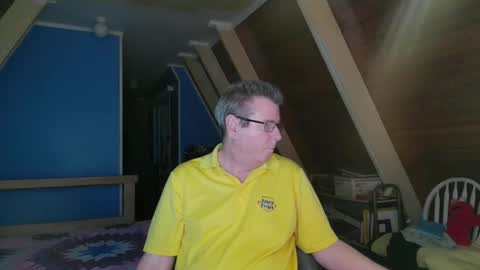 Snapshot of finderfiner chatting on 11-19-25, 04:45 finderfiner online show from 11-19-25, 04:45