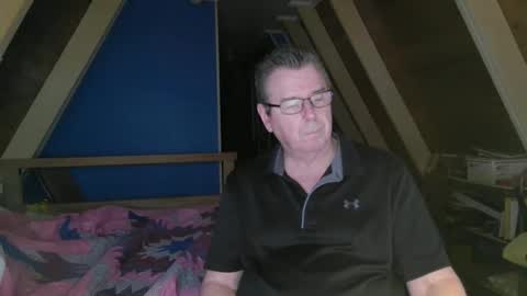 Snapshot of finderfiner chatting on 11-23-25, 10:48 finderfiner online show from 11-23-25, 10:48