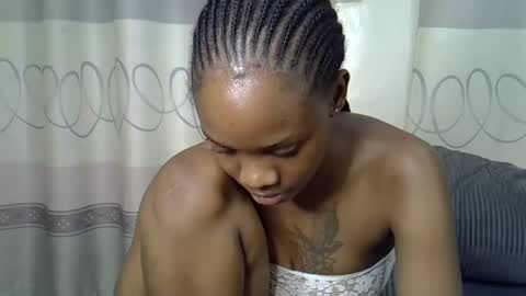 Snapshot of fine_queen12 chatting on 12-05-24, 01:38 fine_queen12 online show from 12-05-24, 01:38