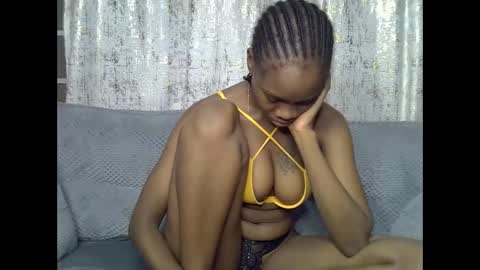 Snapshot of fine_queen12 chatting on 05-25-26, 11:16 fine_queen12 online show from 05-25-26, 11:16