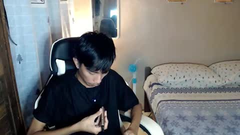 Snapshot of fineboii_rey18 chatting on 11-17-25, 07:14 fineboii_rey18 online show from 11-17-25, 07:14