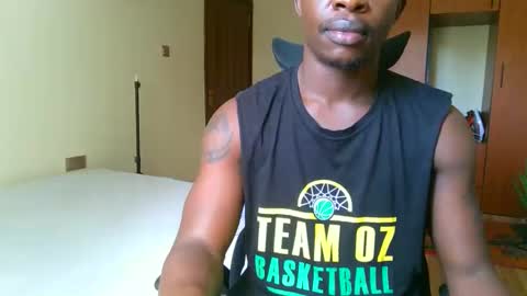 Snapshot of fineebony chatting on 05-09-26, 08:19 HOT AND SWEET online show from 05-09-26, 08:19