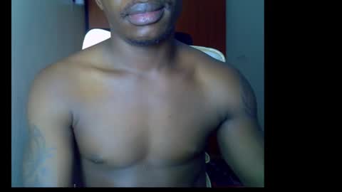 Snapshot of fineebony chatting on 05-13-26, 11:22 HOT AND SWEET online show from 05-13-26, 11:22