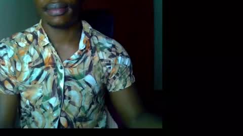 Snapshot of fineebony chatting on 05-14-26, 11:44 HOT AND SWEET online show from 05-14-26, 11:44