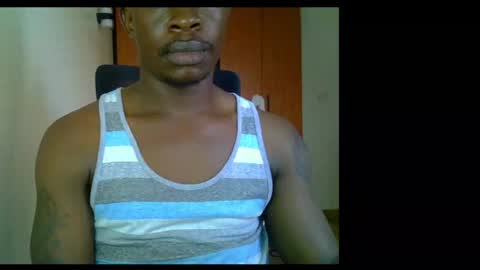 Snapshot of fineebony chatting on 05-16-26, 06:21 HOT AND SWEET online show from 05-16-26, 06:21