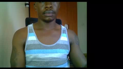 Snapshot of fineebony chatting on 05-16-26, 06:54 HOT AND SWEET online show from 05-16-26, 06:54