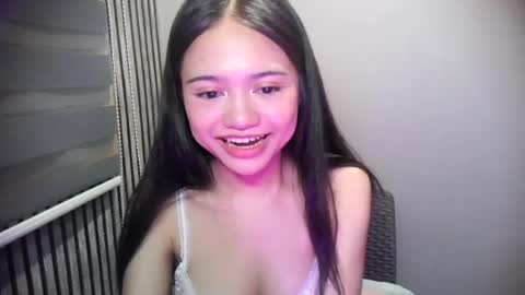 Snapshot of finekeona chatting on 07-19-26, 02:54 KEONA online show from 07-19-26, 02:54