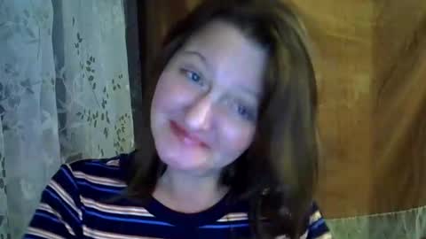 Snapshot of finika_say chatting on 10-31-25, 04:57 finika_say online show from 10-31-25, 04:57